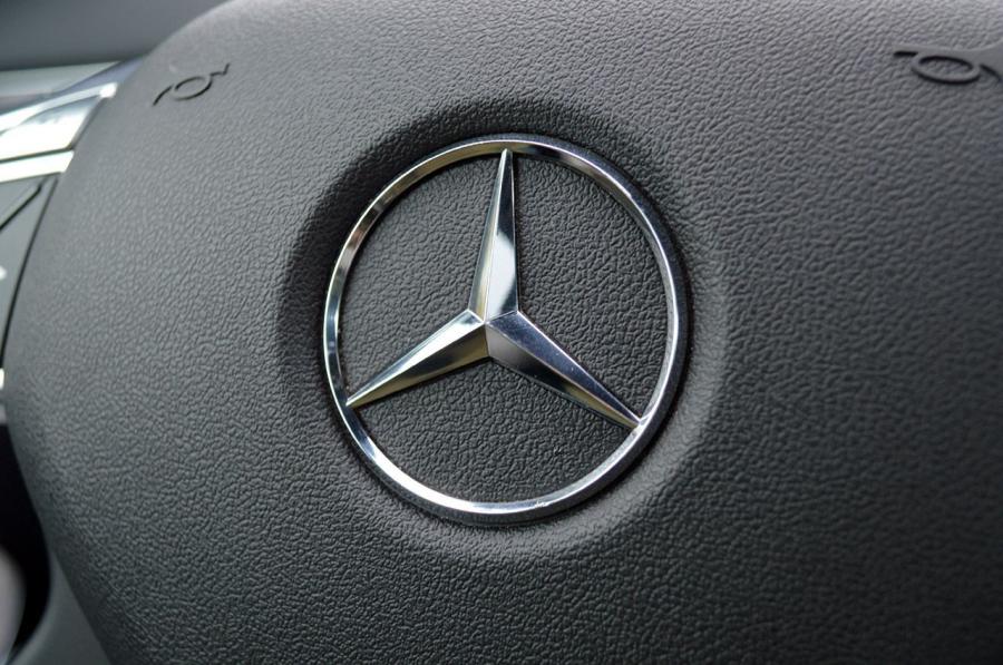  Mercedes-Benz GL550 2013 года  (фото 26 из 47)
